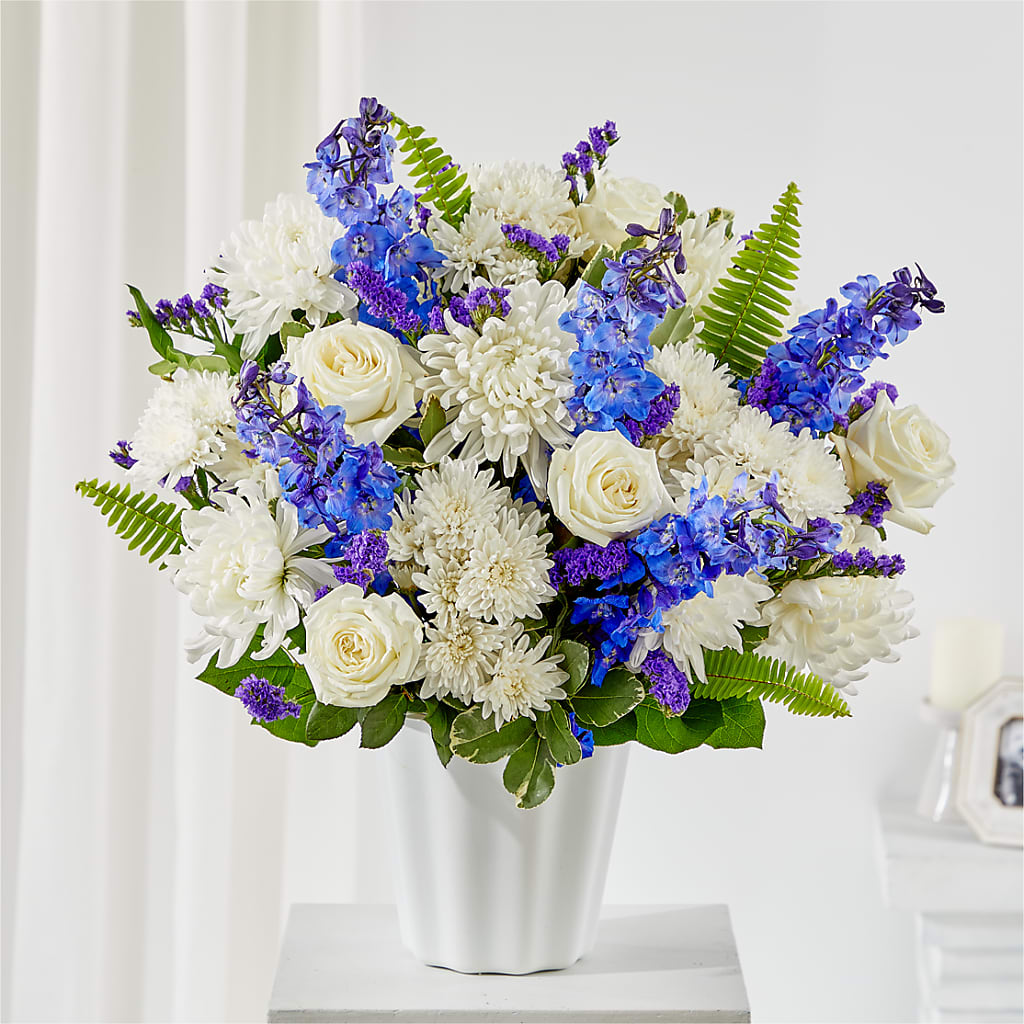 Hold Dear Tabletop Basket – The Florist Ltd, Denton TX