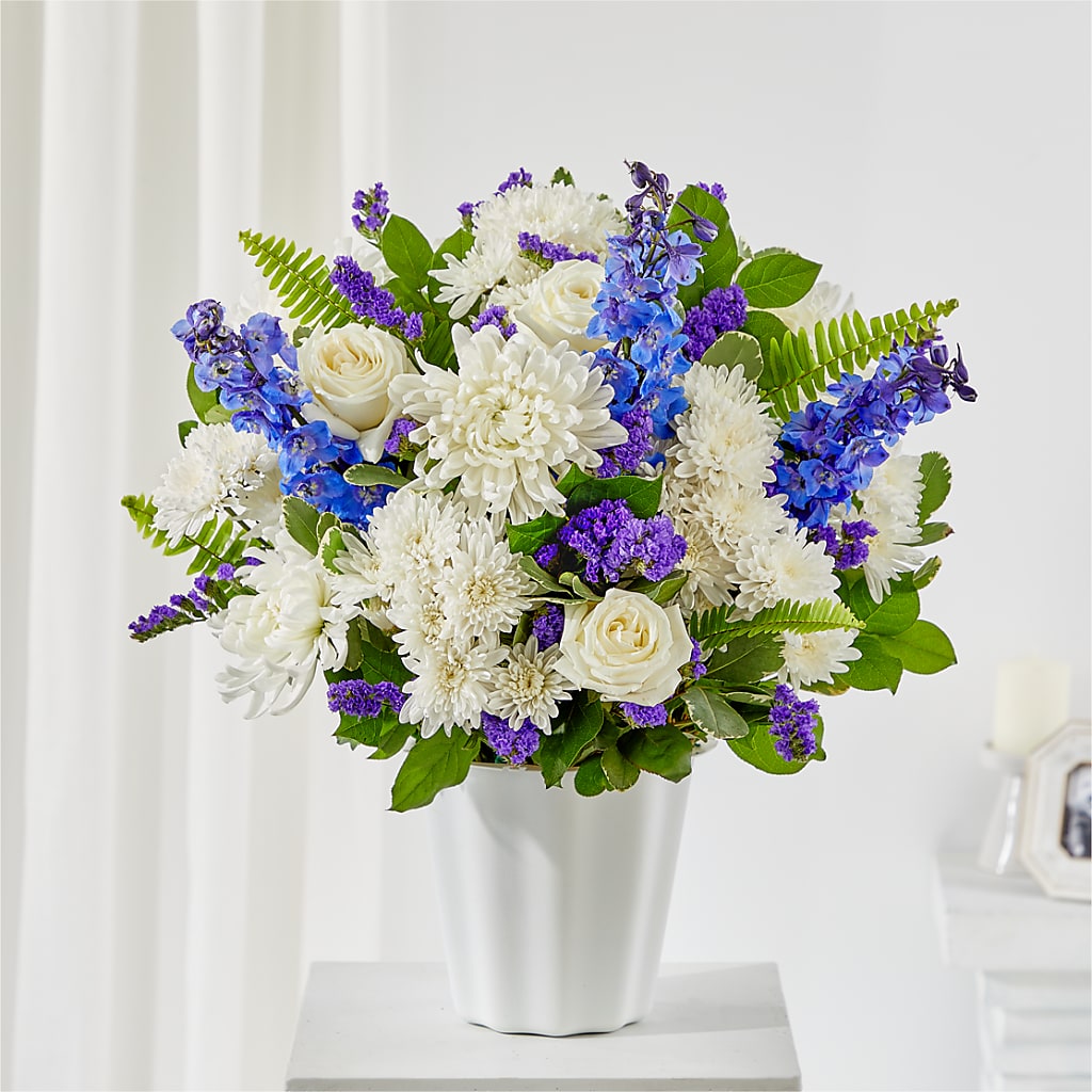 Hold Dear Tabletop Basket – The Florist Ltd, Denton TX