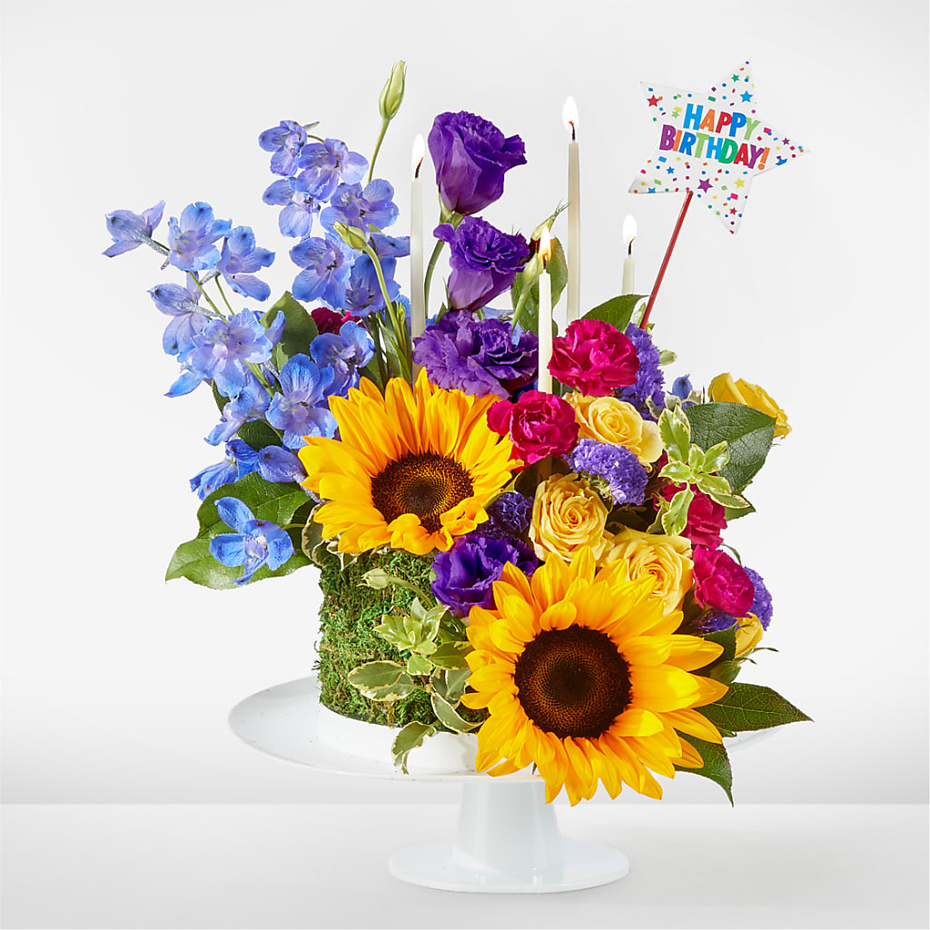 Star of the Day Floral Cake – The Florist Ltd, Denton TX