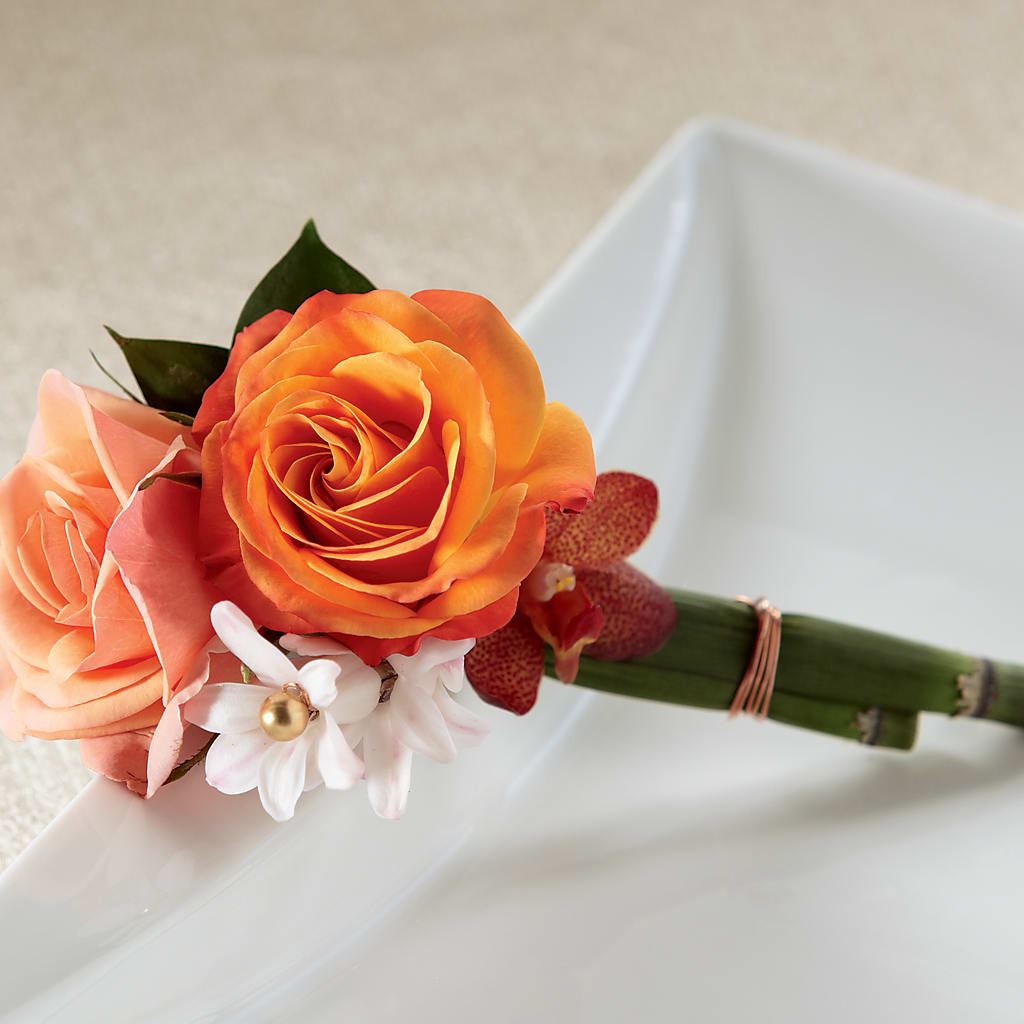 Sunset Dream Boutonniere – The Florist Ltd, Denton TX