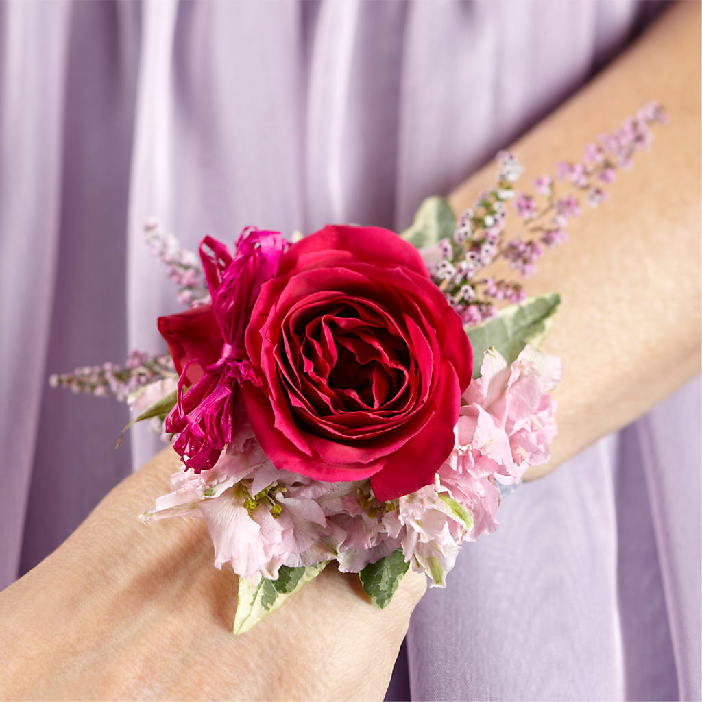 Rose Charm Corsage – The Florist Ltd, Denton TX