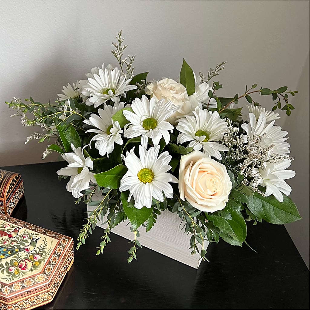 Fresh Linen Box Bouquet –  The Florist Ltd, Denton TX